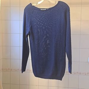 Long sleeve silk sweater